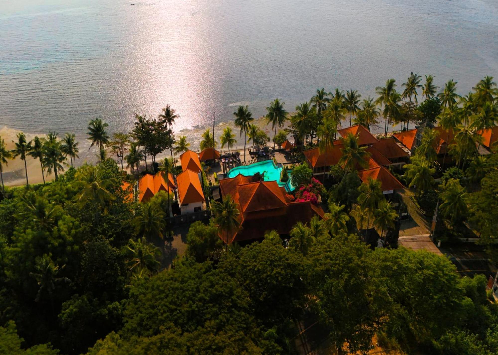 Nugraha Lovina Seaview Resort & Spa Exterior foto
